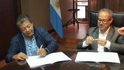 Gerardo Martinez Secretario General de UOCRA firm&oacute; un acuerdo con el SEDRONAR