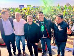 Acto de la UOCRA con Gerardo Mart&iacute;nez y el Gobernador Figueroa en Vaca Muerta