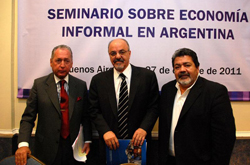 Gerardo Mart&iacute;nez expuso en el Seminario de Econom&iacute;a Informal